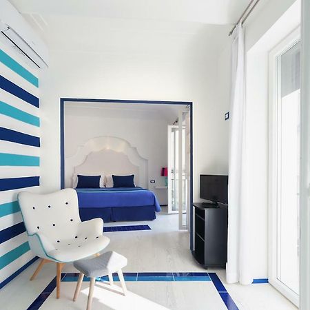 Boutique Suites In Piazzetta Capri Ngoại thất bức ảnh
